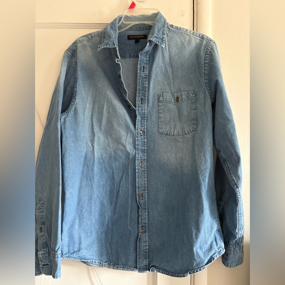 Banana Republic Light Blue Denim Button Down Shirt